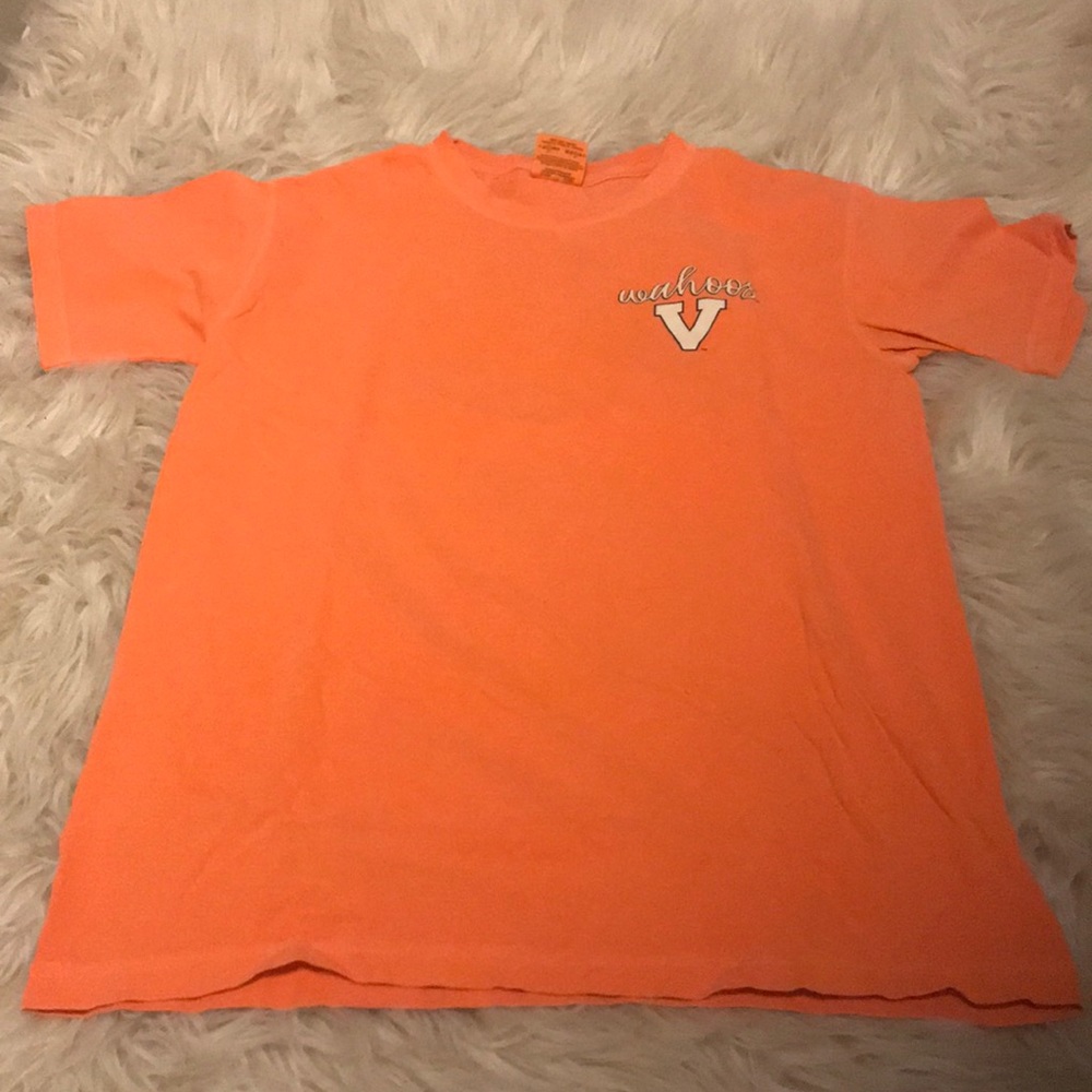 women’s UVA shirt